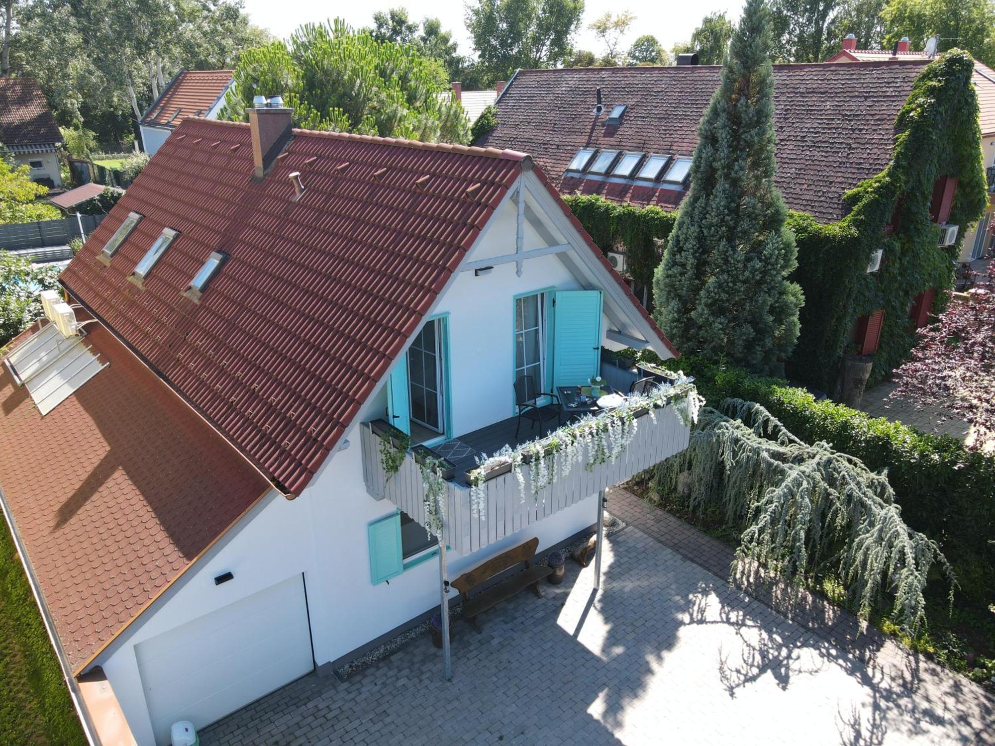 Private With Own Pool And Huge Garden, 150m To Longest Free At Balaton Apartment Zamardi