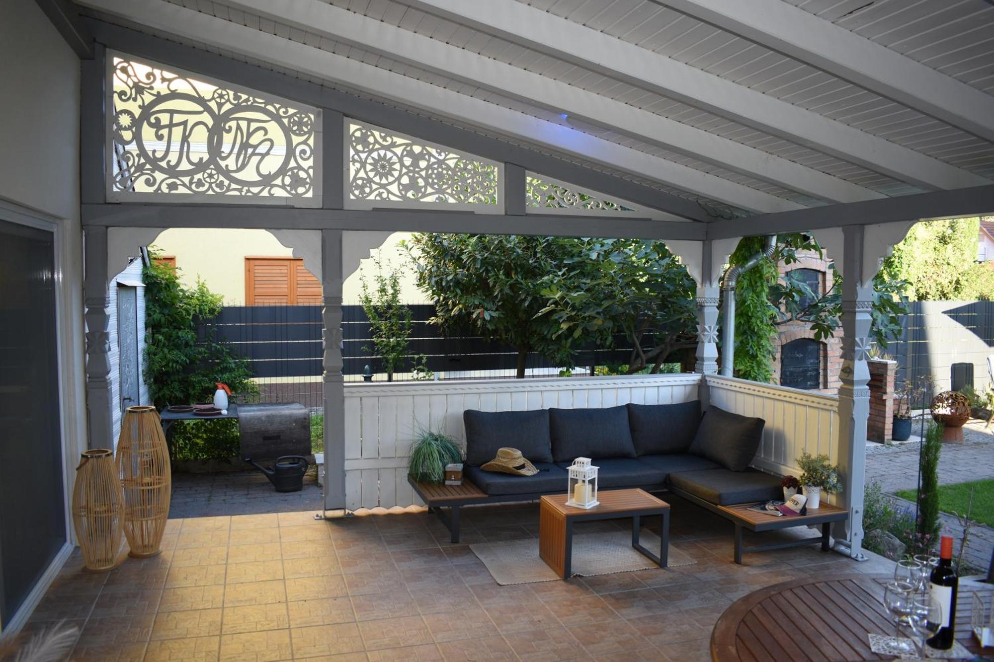 Apartment Private With Own Pool And Huge Garden, 150m To Longest Free At Balaton Zamardi