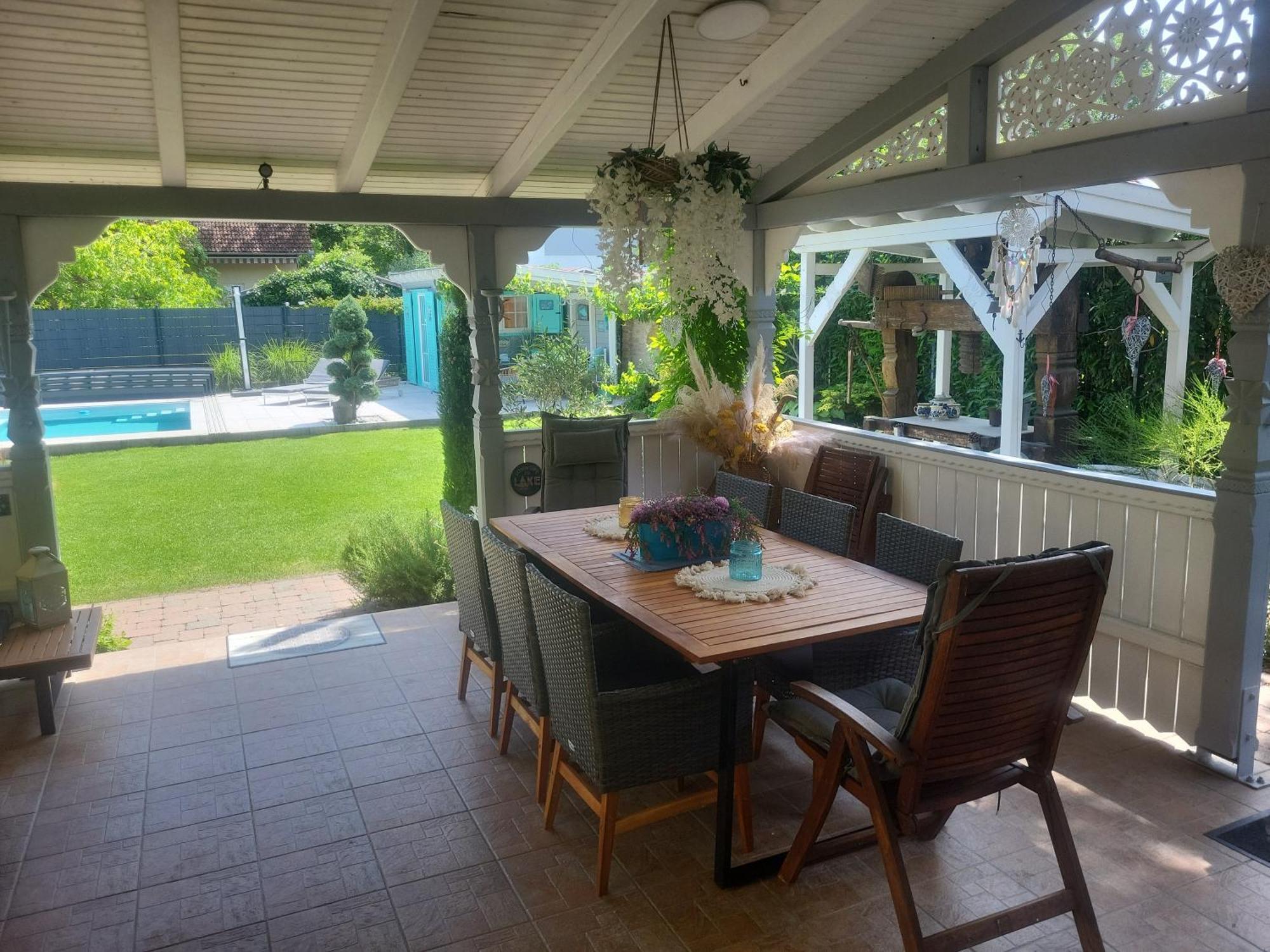 Апартаменты Private With Own Pool And Huge Garden, 150m To Longest Free At Balaton Замарди